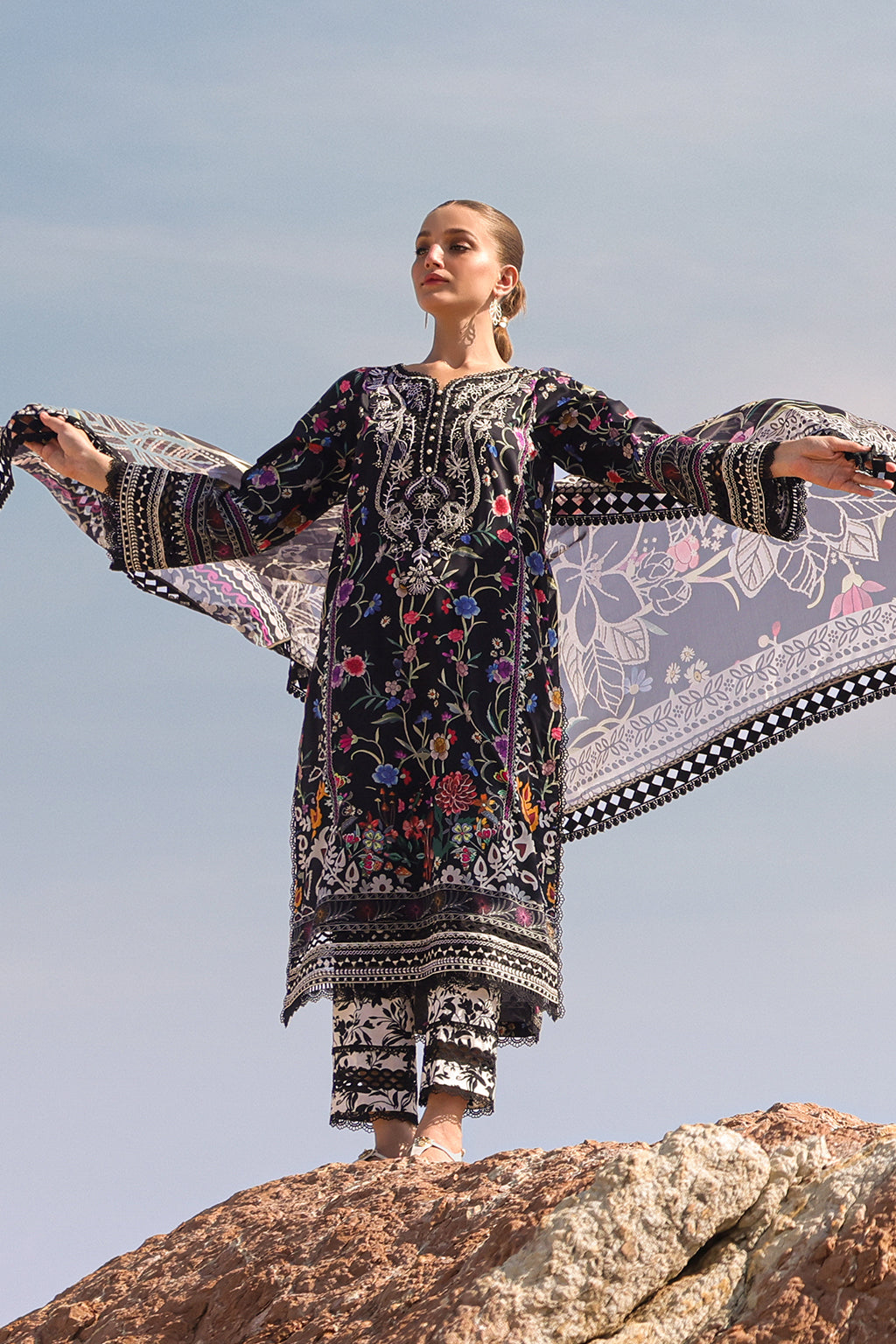 pakistani outfits online