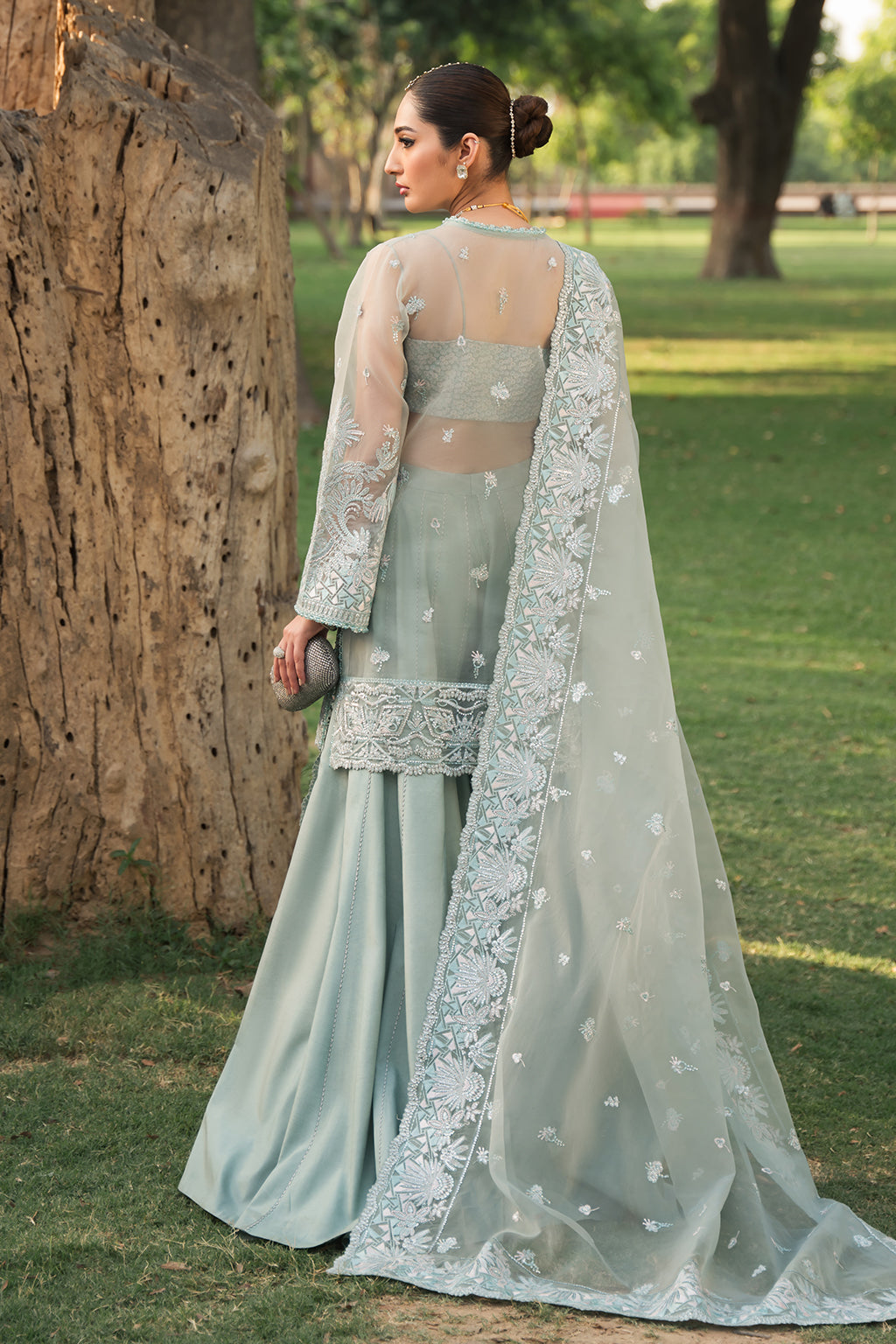 lawn dress with organza dupatta