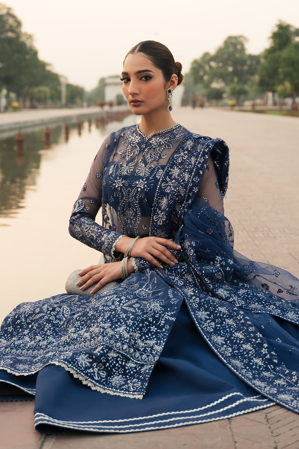 embroidered dress online in pakistan