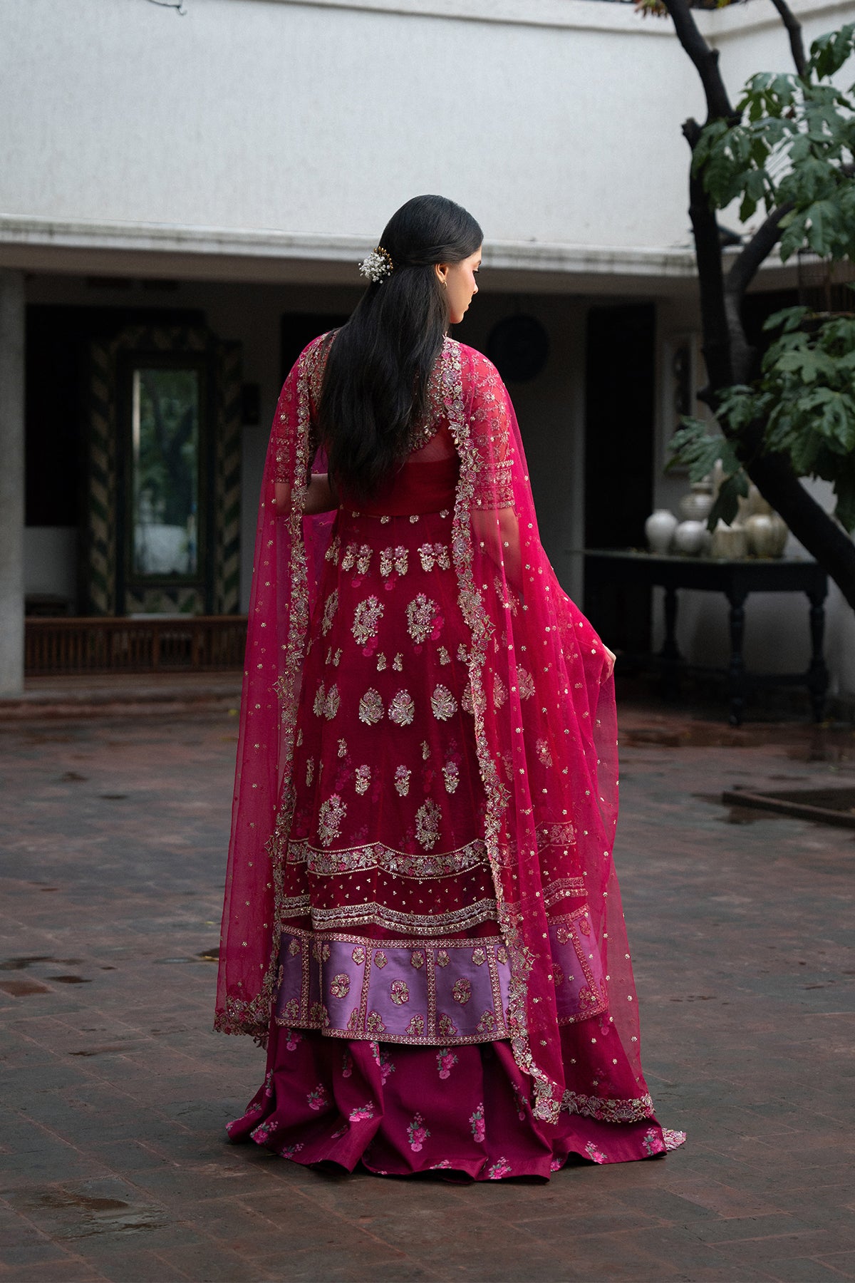 embroidered dresses Pakistan