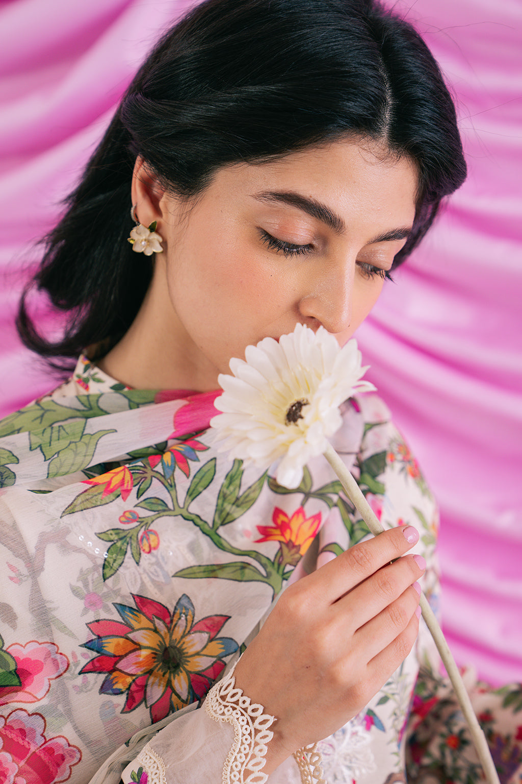 lawn dress with organza dupatta